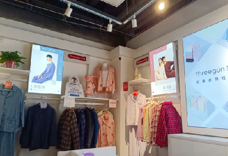 莲花怎么才能设计出让人过目不忘的广告灯箱？