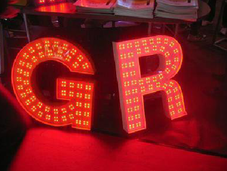 莲花LED发光字有哪些优势？